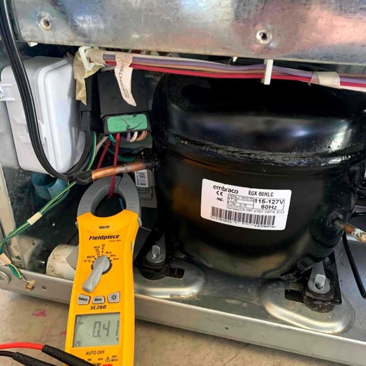 Refrigerator compressor diagnostic test